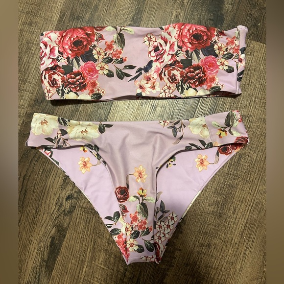 Purple flowered swim suit - Picture 1 of 1